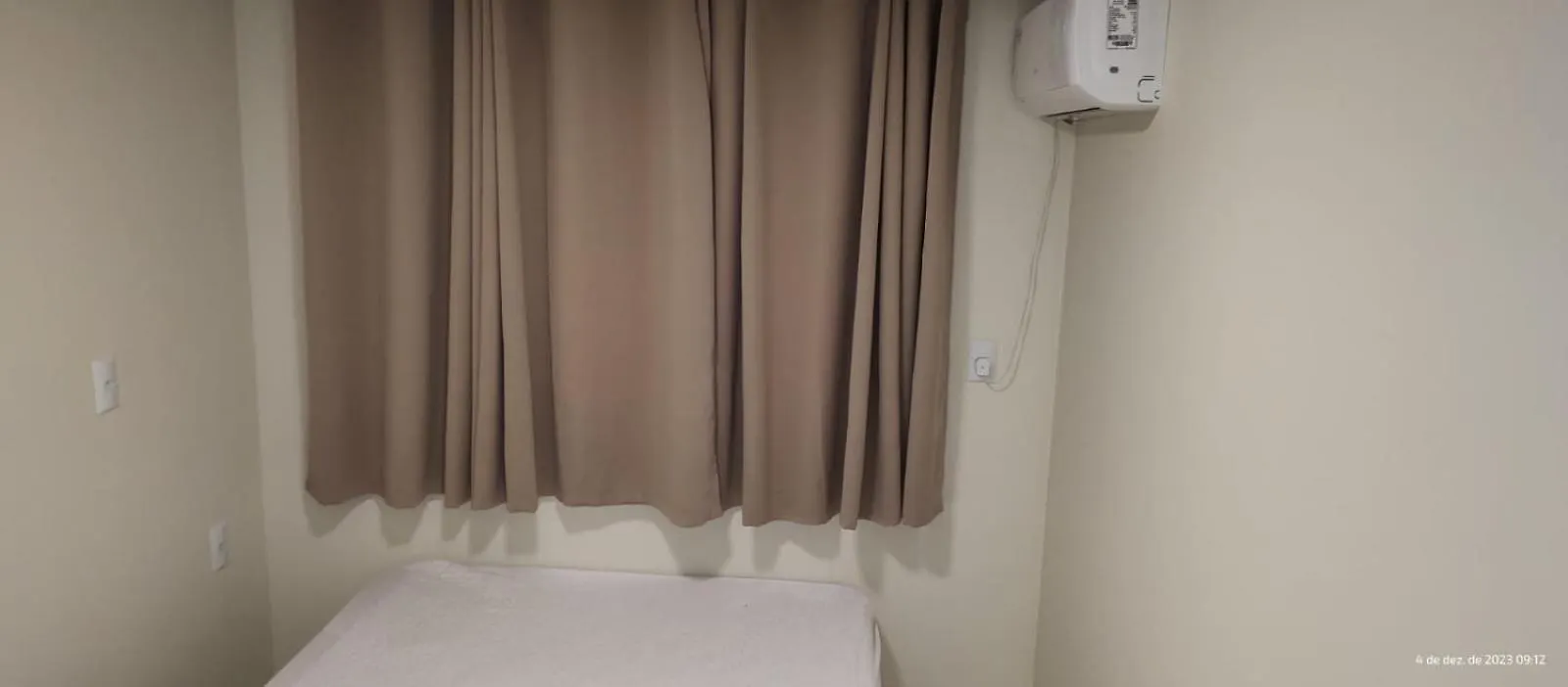 דירה Apartamento De 2 Dormitorios No Centro De בומבינאס