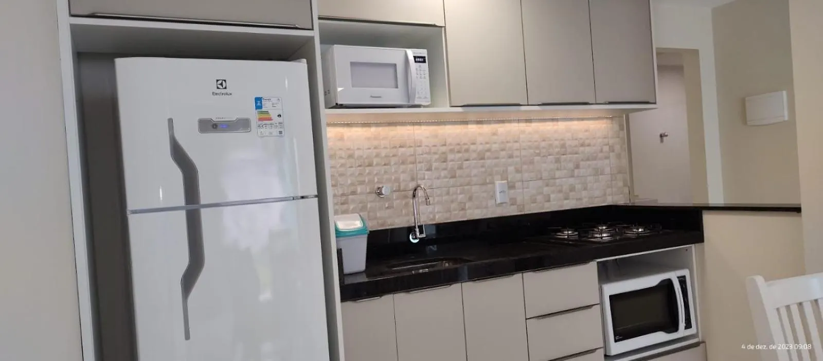 Apartamento De 2 Dormitorios No Centro De בומבינאס 0*,  ברזיל